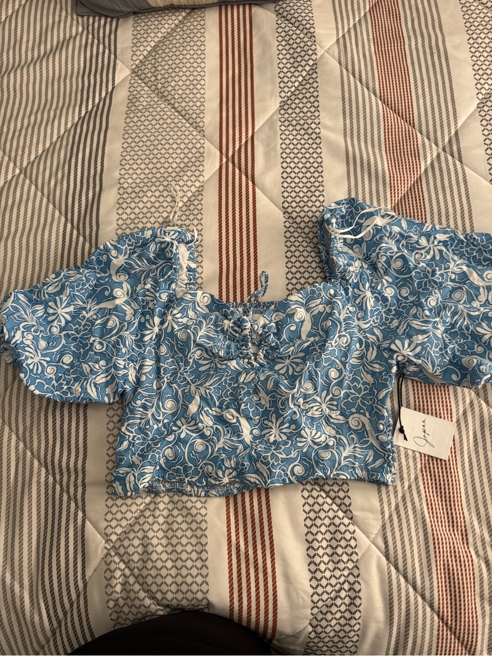 3 crop Tops - Picture 9 of 10